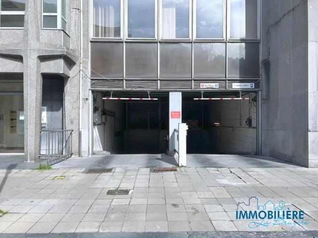 Garage location à Liège, Wallonie