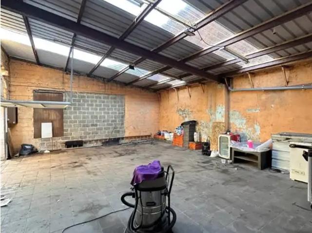 Garage location à Lodelinsart, Charleroi
