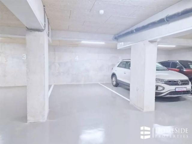 Garage location à Brussel, Bruxelles