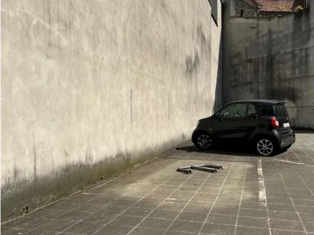 Garage location à Saint-gilles, Bruxelles