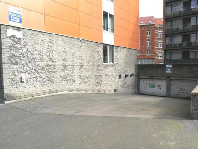 Garage location à Schaarbeek, Bruxelles