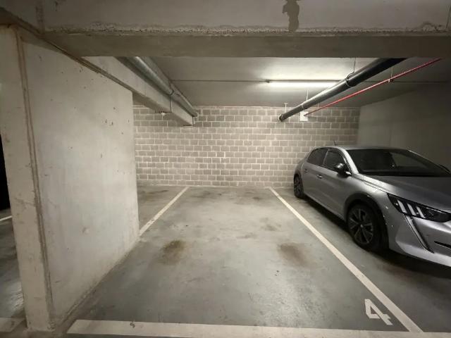 Garage location à Sint-lambrechts-woluwe, Bruxelles