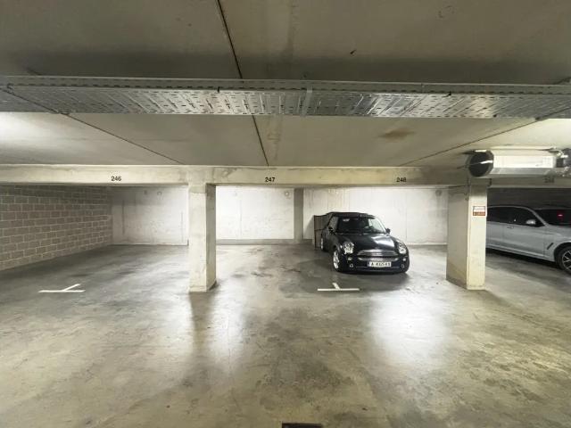 Garage location à Sint-lambrechts-woluwe, Bruxelles