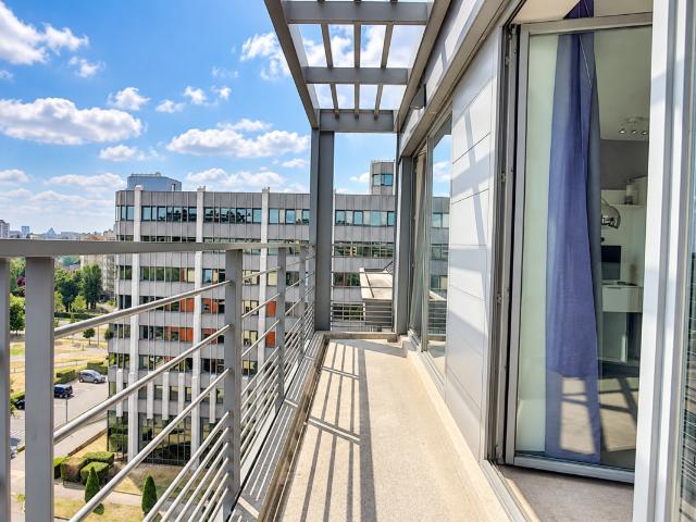 Penthouse location à Conscience, Evere