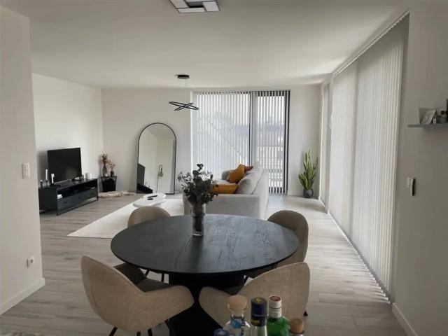 Penthouse location à Heist-op-den-berg, Antwerpen