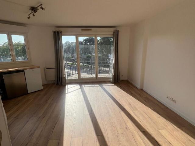 Studio location à Courdimanche, Le Fief A Cavan
