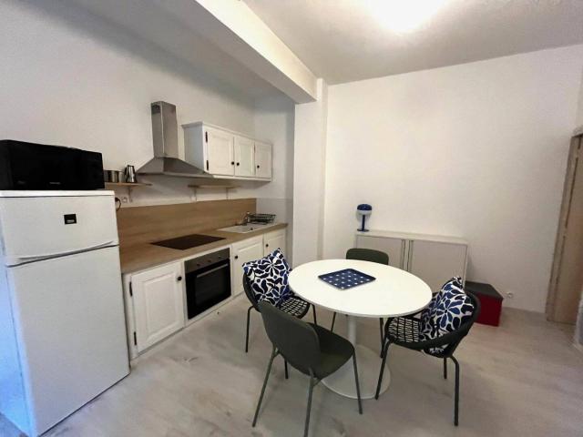 Studio location à Trinquetaille, Arles