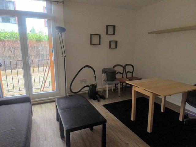 Studio location à Les Bureaux de la Colline, Saint-Cloud