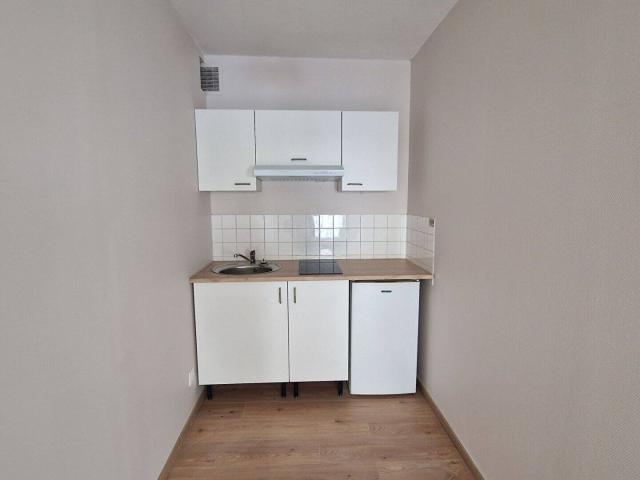 Studio location à Les Religieuses, Sermoise-sur-Loire