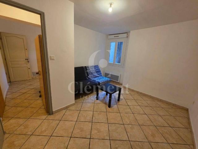 Studio location à Saint-Paul-Trois-Châteaux, Drôme