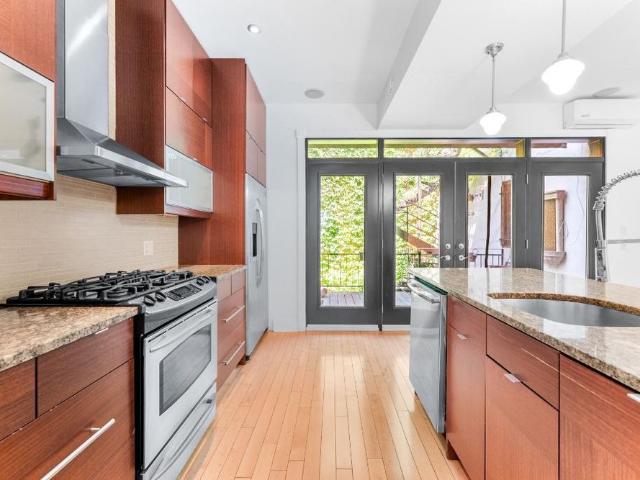 Apartment for rent in St. Leonard's, Quebec