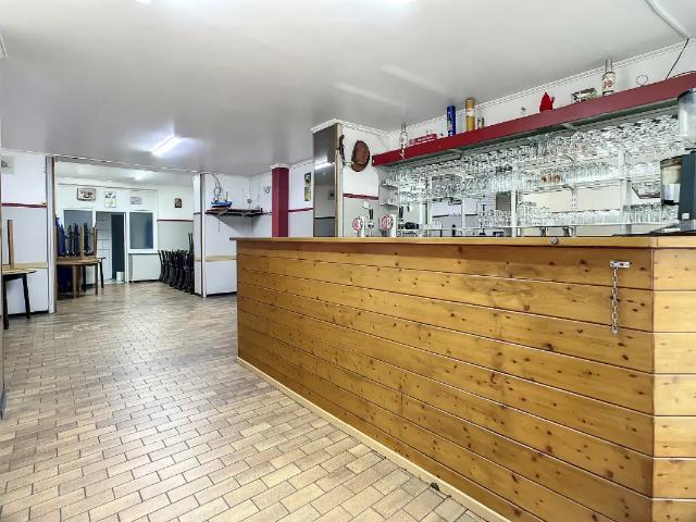 Local Commercial location à Anderlecht, Bruxelles