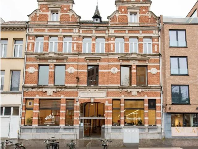 Local Commercial location à Eilandje, Antwerpen