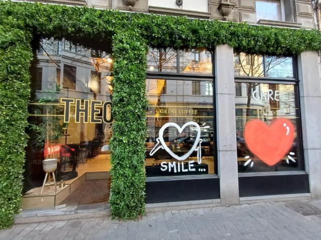 Local Commercial location à Sint-Andries, Antwerpen
