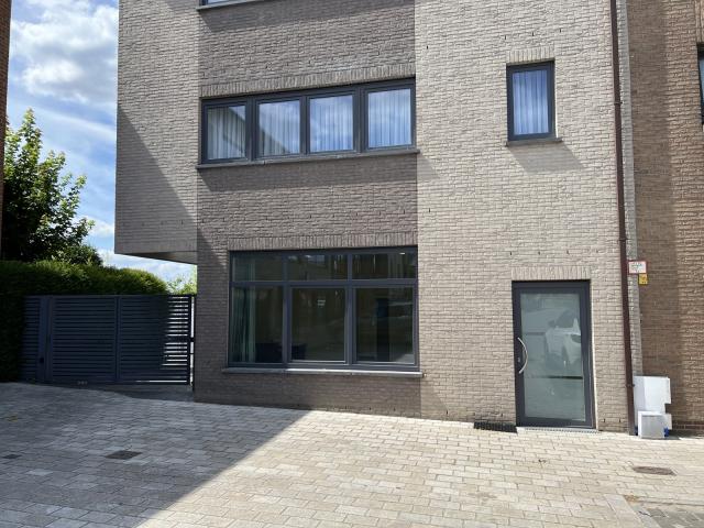 Local Commercial location à Assche, Brabant