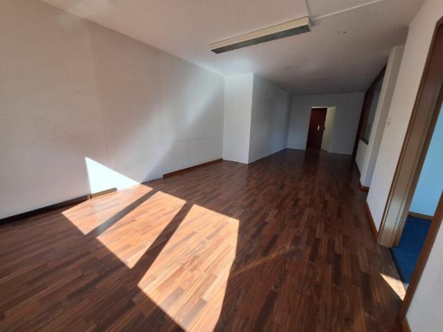 Büro mieten in Epalinges, Waadt