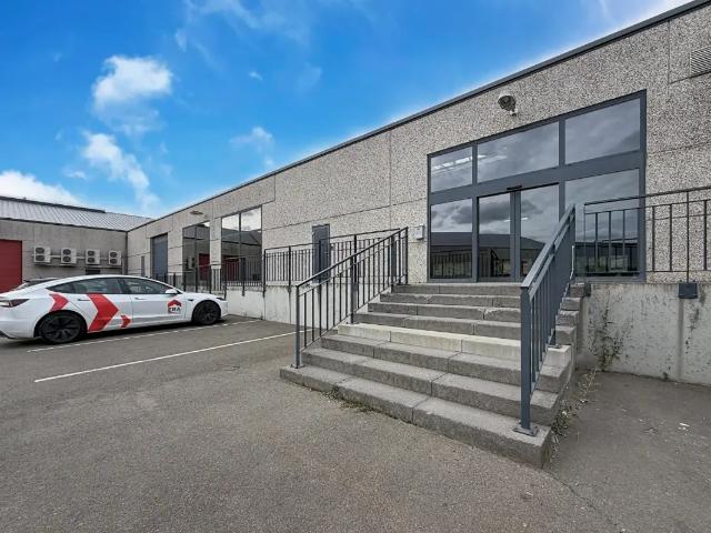 Local Commercial location à Bastenaken, Wallonie