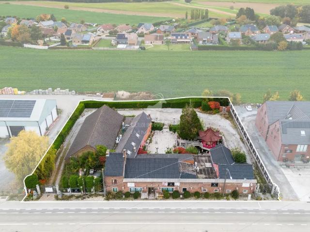 Local Commercial location à Binche, Wallonie