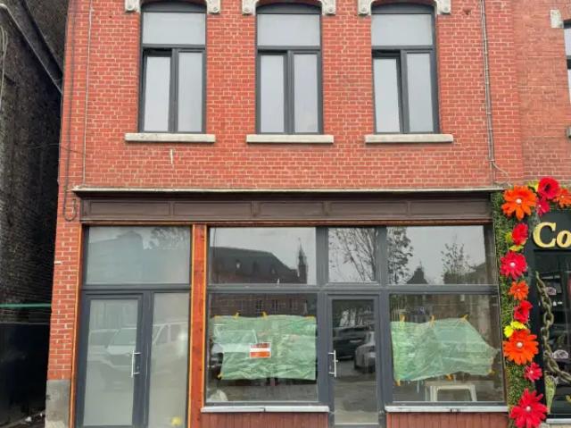 Local Commercial location à Boussu, Wallonie