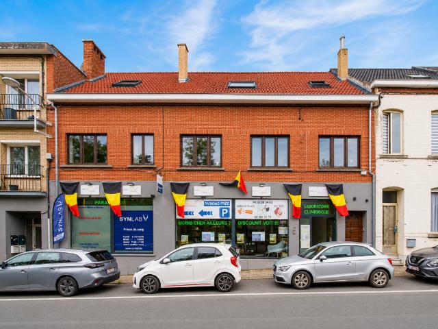 Local Commercial location à Merbraine, Wallonie