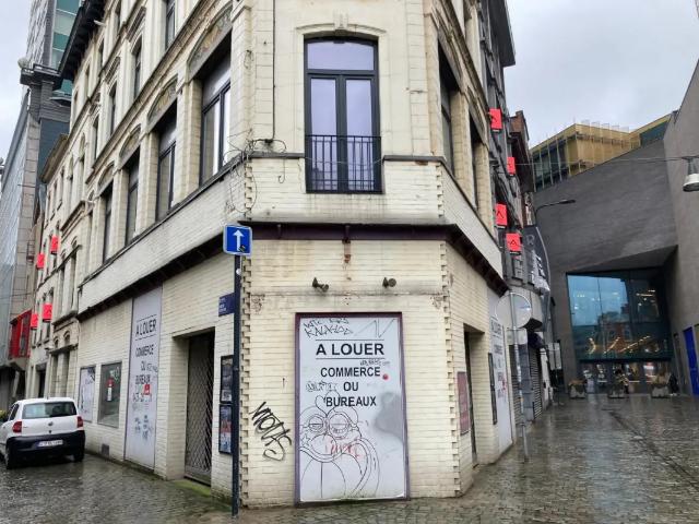 Local Commercial location à Charleroi