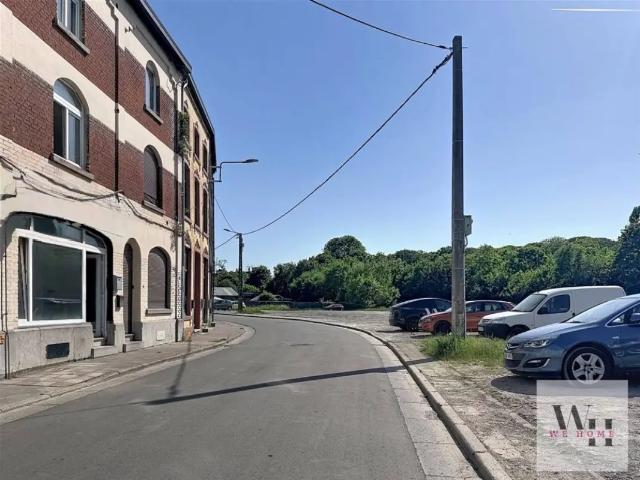 Local Commercial location à Châtelet, Wallonie