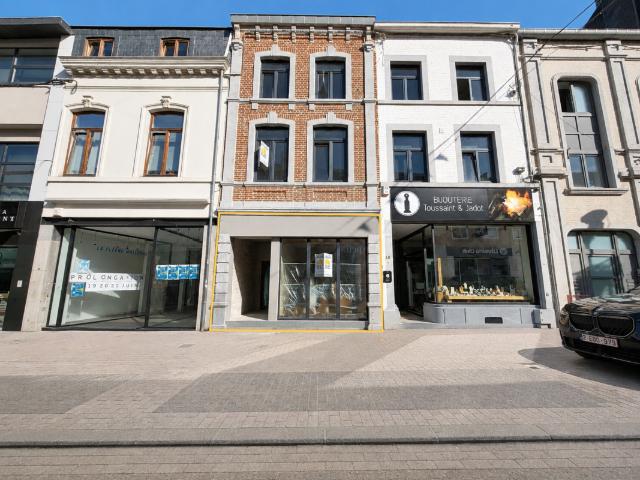 Local Commercial location à Ciney, Wallonie