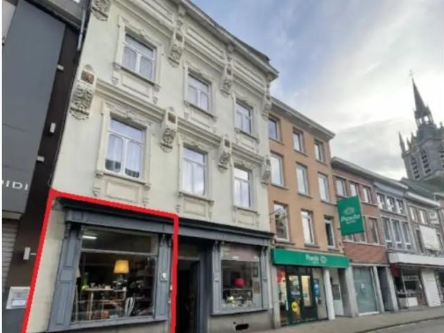 Local Commercial location à Edingen, Wallonie