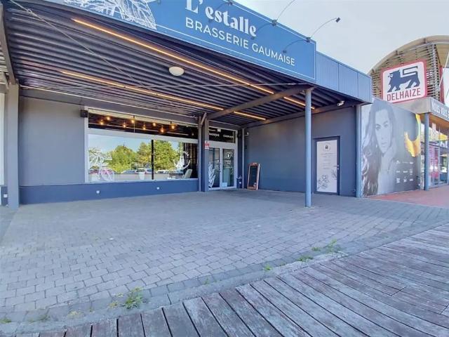 Local Commercial location à Étalle, Wallonie