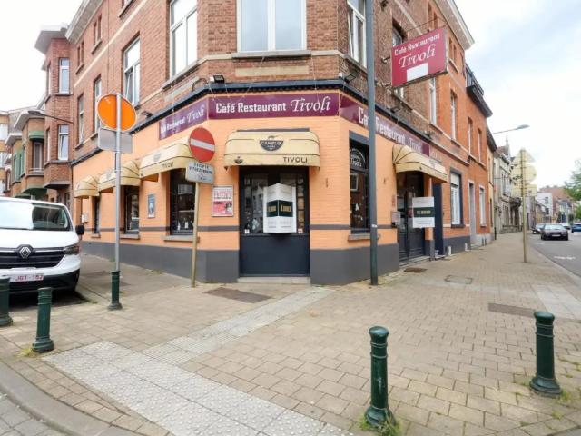 Local Commercial location à Evere, Bruxelles