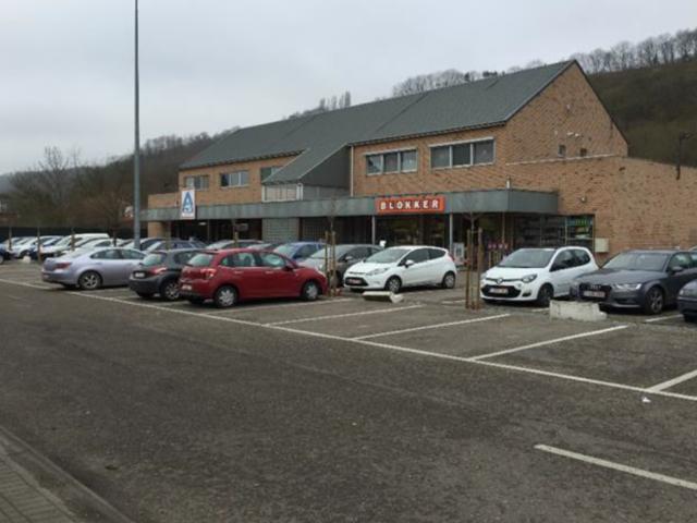 Local Commercial location à Flémalle, Wallonie