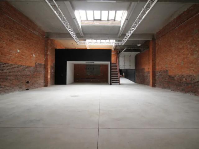 Local Commercial location à Vorst, Bruxelles