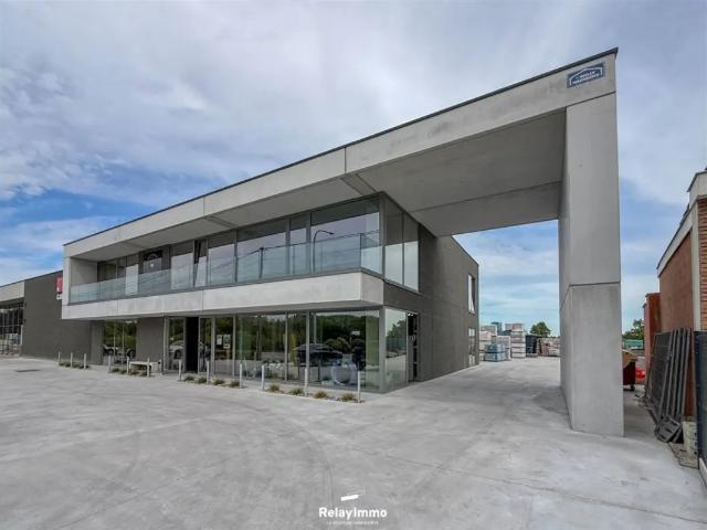 Local Commercial location à Bergen, Wallonie