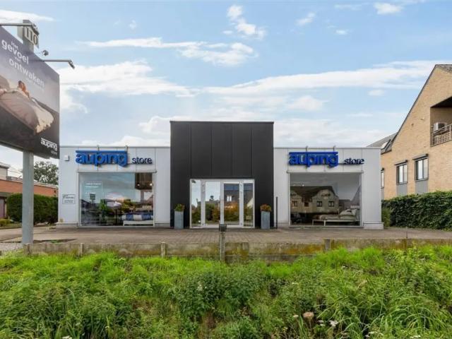 Local Commercial location à Geel