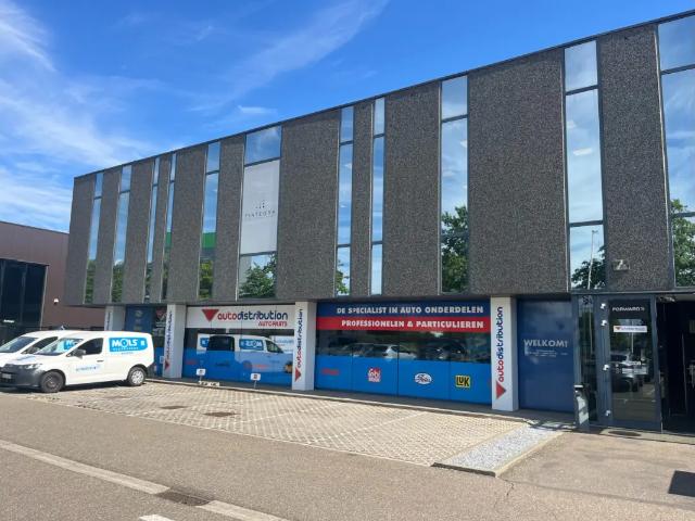 Local Commercial location à Hasselt, Limburg