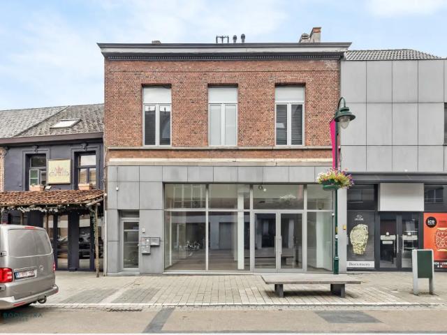 Local Commercial location à Heist-op-den-berg, Antwerpen