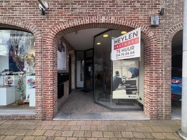 Local Commercial location à Herenthout, Antwerpen
