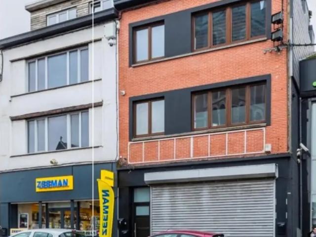 Local Commercial location à Charleroi, Wallonie
