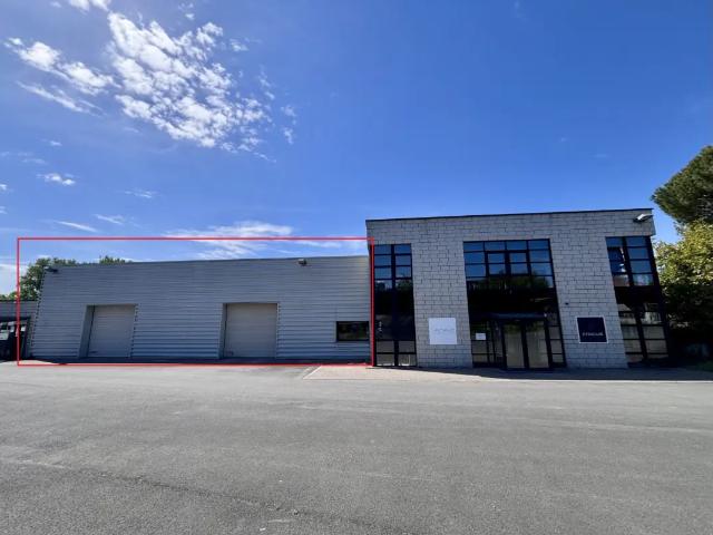 Local Commercial location à Le Rœulx, Wallonie