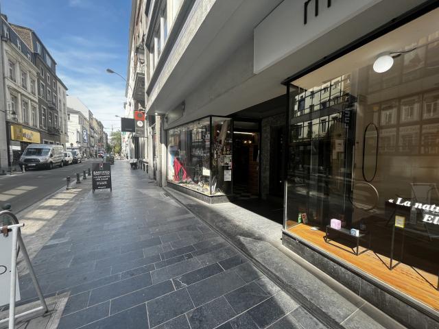 Local Commercial location à Liège, Wallonie