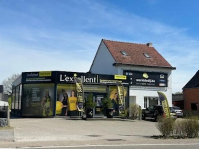 Local Commercial location à Lommel, Limburg