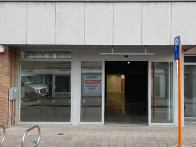 Local Commercial location à Lommel, Limburg