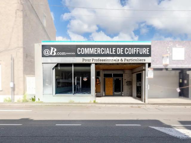 Local Commercial location à Charleroi, Wallonie