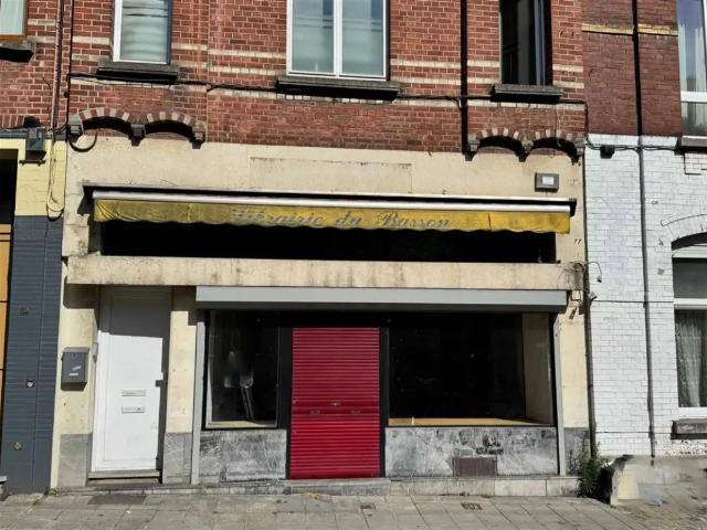 Local Commercial location à Charleroi, Wallonie