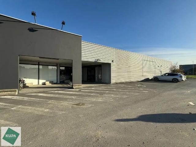 Local Commercial location à Menen, West-Vlaanderen