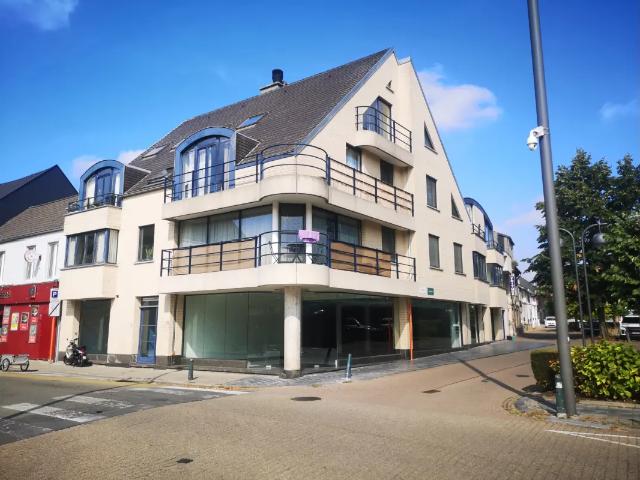 Local Commercial location à Ninove, Oost-Vlaanderen
