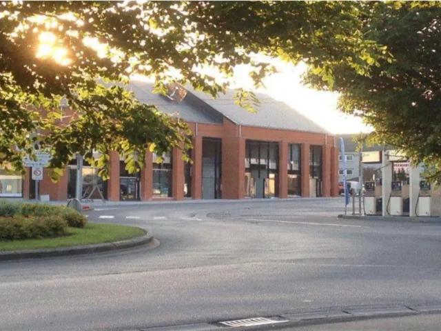 Local Commercial location à Franchimont, Wallonie