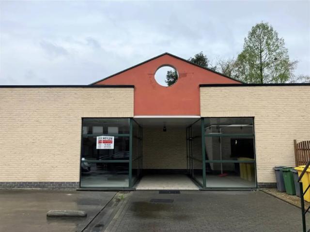 Local Commercial location à Herselt, Antwerpen