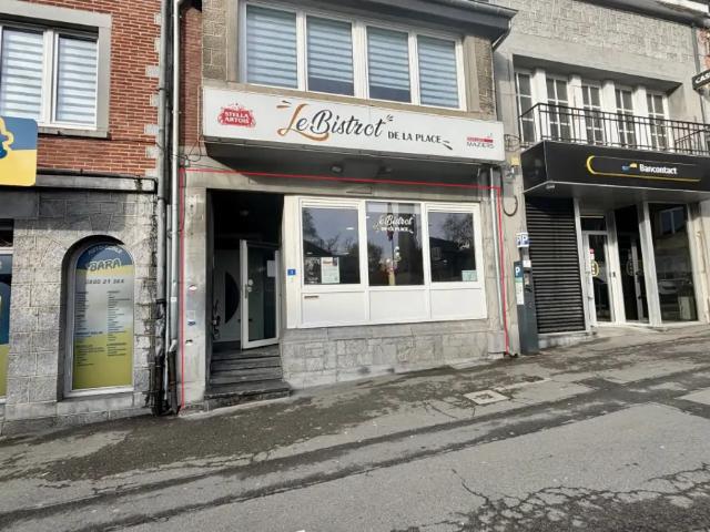 Local Commercial location à Rochefort, Wallonie