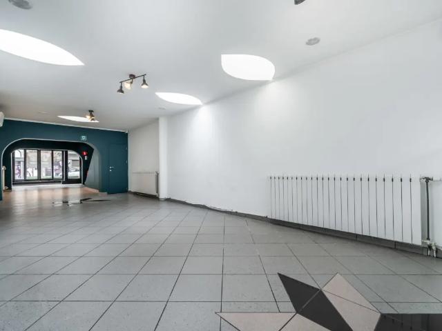 Local Commercial location à Saint-ghislain, Wallonie